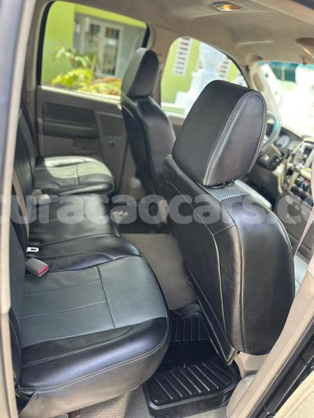 Big with watermark caterpillar 120 curacao willemstad 4492