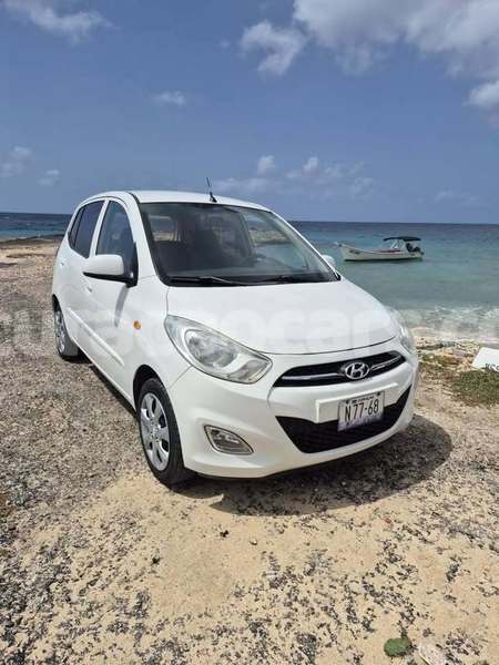 Big with watermark hyundai i10 curacao import dubai 4495