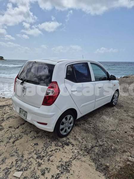 Big with watermark hyundai i10 curacao import dubai 4495