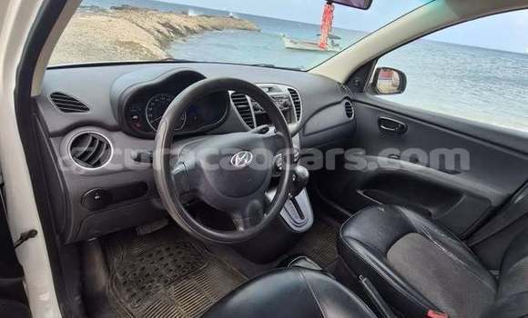 Buy Used Hyundai i10 White Car in Import - Dubai in Curacao Buy Used Hyundai i10 White Car in Import - Dubai in Curacao