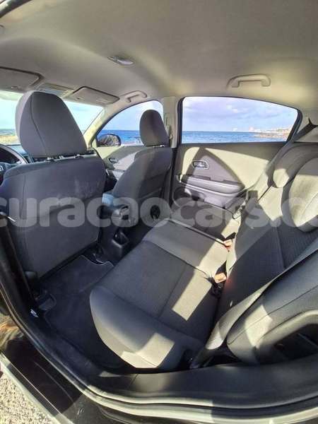 Big with watermark honda hr v curacao barber 4510