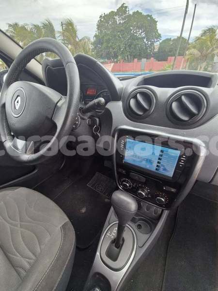 Big with watermark renault duster curacao lagun 4511