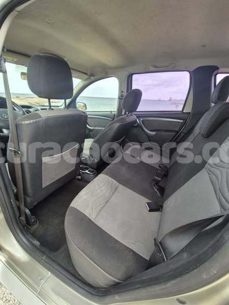 Big with watermark renault duster curacao lagun 4511