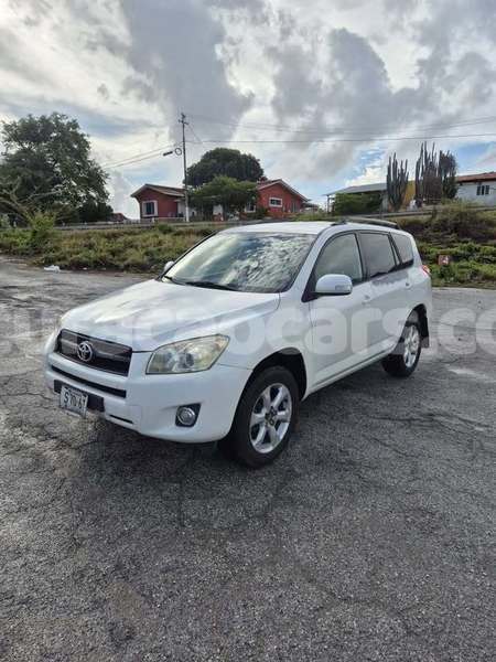 Big with watermark toyota rav4 curacao willemstad 4519
