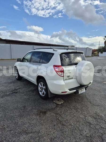 Big with watermark toyota rav4 curacao willemstad 4519