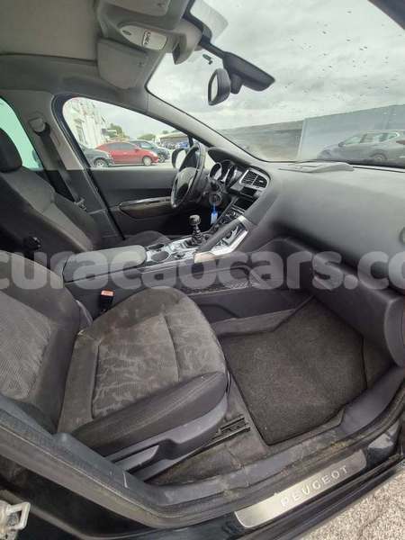 Big with watermark peugeot 2008 curacao sabana westpunt 4520