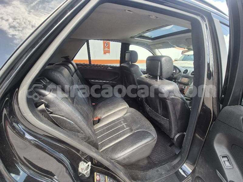 Big with watermark mercedes benz ml class curacao import dubai 4522