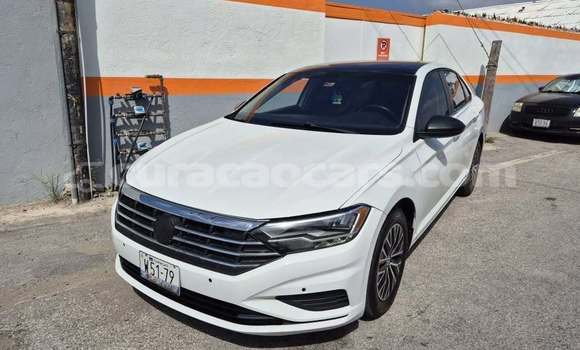 Buy Used Volkswagen Jetta White Car in Sabana Westpunt in Curacao