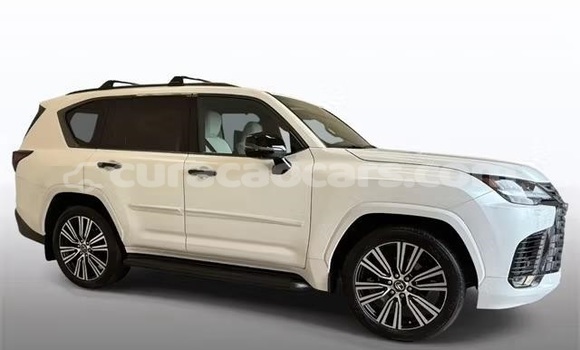 Buy Used Lexus LX White Car in Willemstad in Curacao Buy Used Lexus LX White Car in Willemstad in Curacao