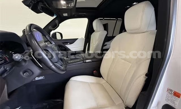 Buy Used Lexus LX White Car in Willemstad in Curacao Buy Used Lexus LX White Car in Willemstad in Curacao