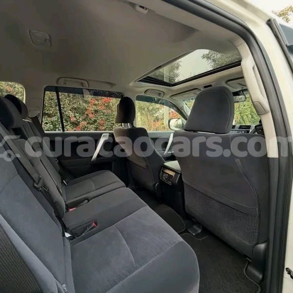 Big with watermark toyota land cruiser prado curacao willemstad 4537