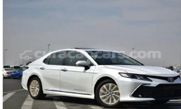Buy Used Toyota Camry White Car in Willemstad in Curacao Buy Used Toyota Camry White Car in Willemstad in Curacao