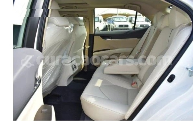 Big with watermark toyota camry curacao willemstad 4539