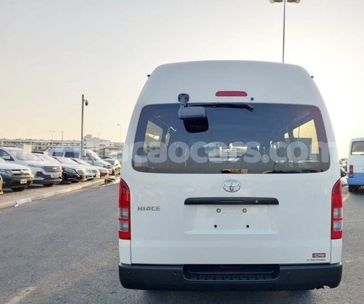 Big with watermark toyota hiace curacao willemstad 4552
