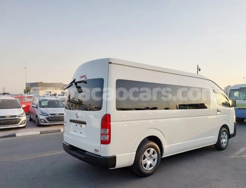 Big with watermark toyota hiace curacao willemstad 4552