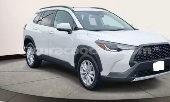 Buy Used Toyota Corolla Cross White Car in Willemstad in Curacao Buy Used Toyota Corolla Cross White Car in Willemstad in Curacao