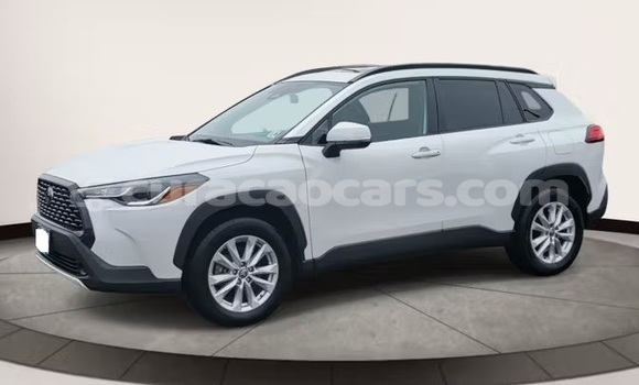 Buy Used Toyota Corolla Cross White Car in Willemstad in Curacao Buy Used Toyota Corolla Cross White Car in Willemstad in Curacao