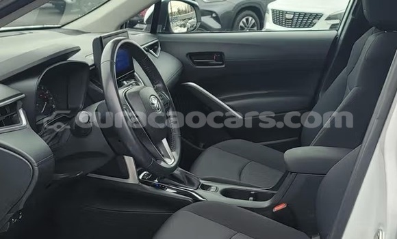 Buy Used Toyota Corolla Cross White Car in Willemstad in Curacao Buy Used Toyota Corolla Cross White Car in Willemstad in Curacao