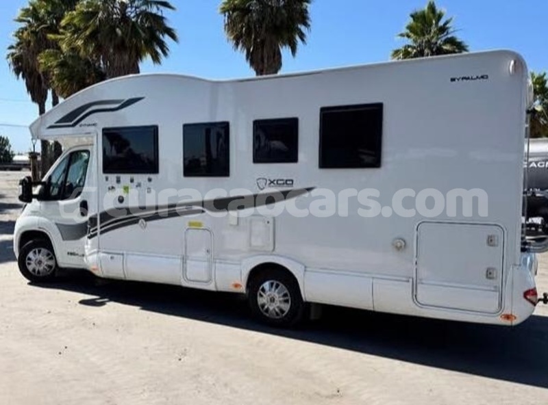 Big with watermark fiat ulysse curacao willemstad 4558