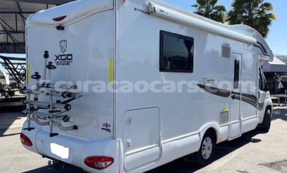 Buy Used Fiat Ulysse White Car in Willemstad in Curacao Buy Used Fiat Ulysse White Car in Willemstad in Curacao