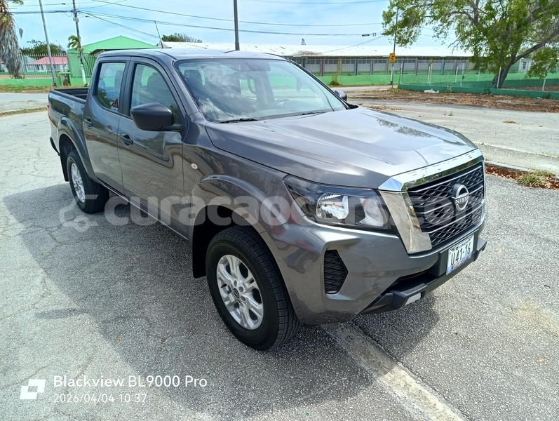Big with watermark nissan ud curacao willemstad 4549