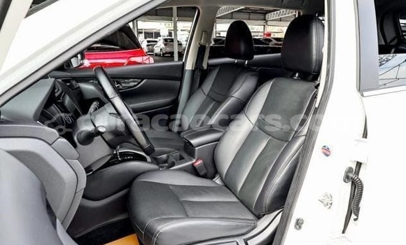 Buy Used Nissan X–Trail White Car in Willemstad in Curacao Buy Used Nissan X–Trail White Car in Willemstad in Curacao
