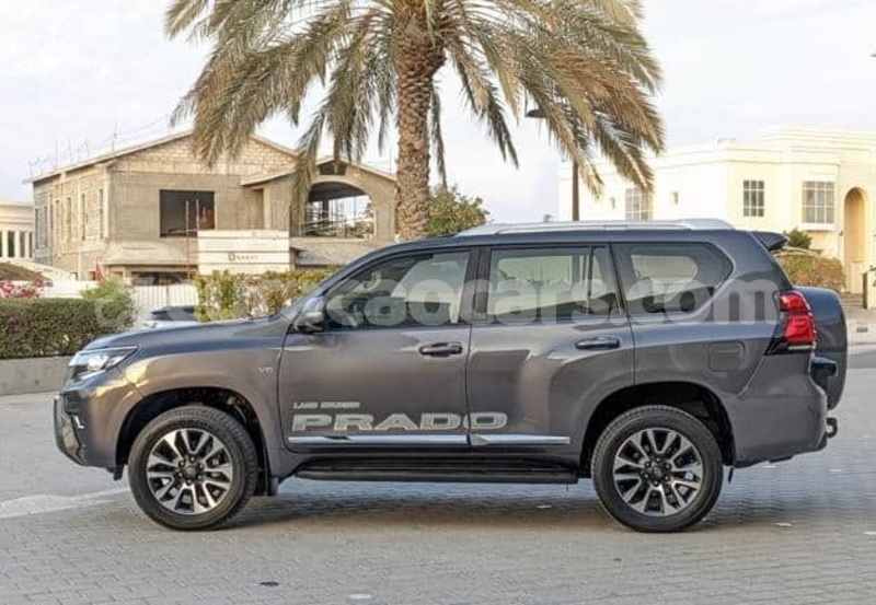 Big with watermark toyota land cruiser prado curacao willemstad 4618