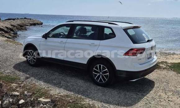 Buy Used Volkswagen Tiguan White Car in Lagún in Curacao Buy Used Volkswagen Tiguan White Car in Lagún in Curacao