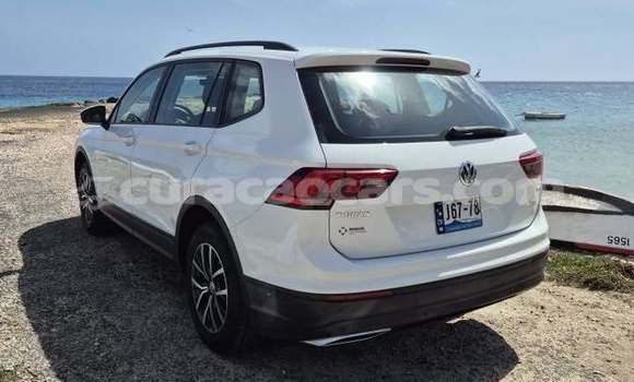Buy Used Volkswagen Tiguan White Car in Lagún in Curacao Buy Used Volkswagen Tiguan White Car in Lagún in Curacao