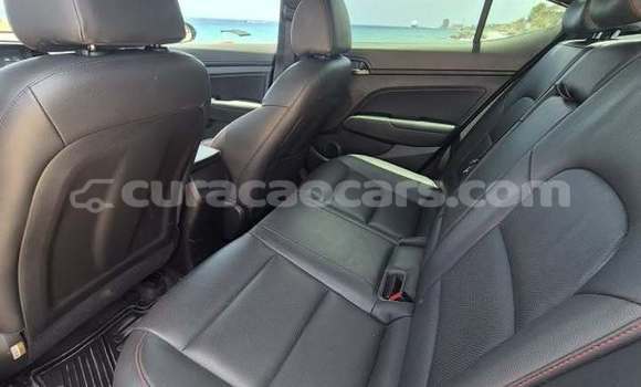 Buy Used Hyundai Elantra Blue Car in Lagún in Curacao Buy Used Hyundai Elantra Blue Car in Lagún in Curacao