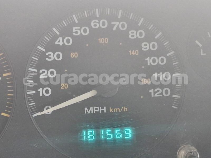 Big with watermark jeep grand cherokee curacao willemstad 4639