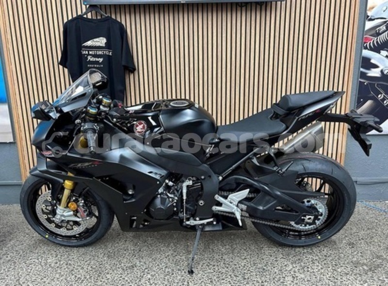 Big with watermark yamaha tmax curacao sabana westpunt 4643