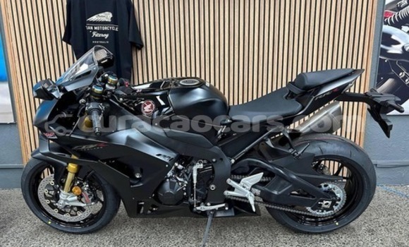 Buy New Yamaha TMAX Black Bike in Sabana Westpunt in Curacao Buy New Yamaha TMAX Black Bike in Sabana Westpunt in Curacao