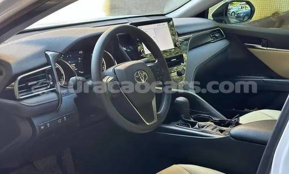 Buy Used Toyota Camry White Car in Willemstad in Curacao Buy Used Toyota Camry White Car in Willemstad in Curacao