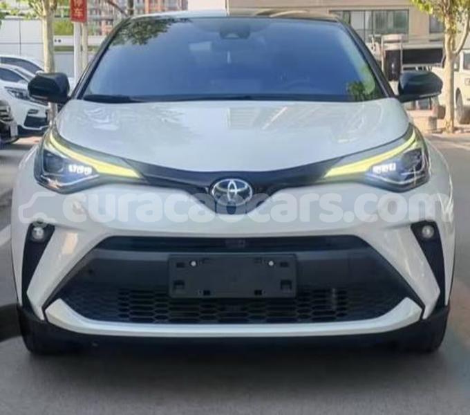 Big with watermark toyota c hr curacao willemstad 4658