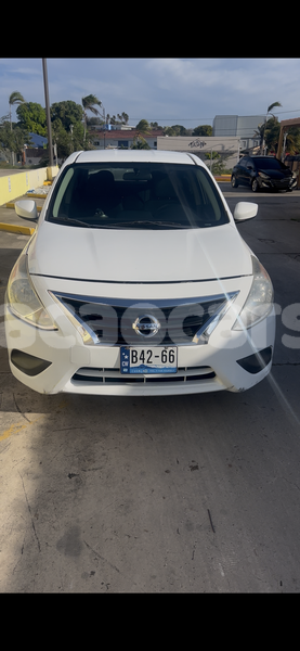 Big with watermark nissan versa curacao willemstad 4687