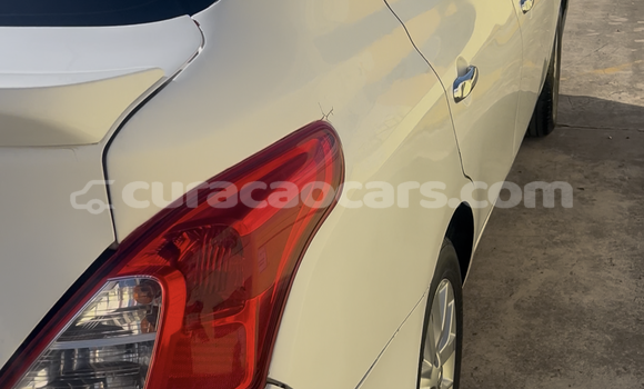 Buy Used Nissan Versa White Car in Willemstad in Curacao Buy Used Nissan Versa White Car in Willemstad in Curacao