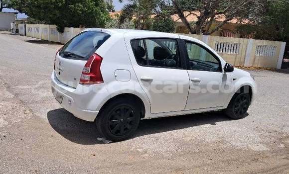 Buy Used Renault 15 White Car in Dorp Soto in Curacao