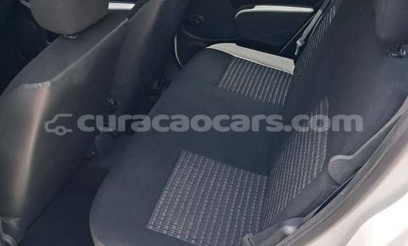 Buy Used Renault 15 White Car in Dorp Soto in Curacao Buy Used Renault 15 White Car in Dorp Soto in Curacao