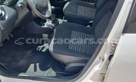 Buy Used Renault 15 White Car in Dorp Soto in Curacao Buy Used Renault 15 White Car in Dorp Soto in Curacao