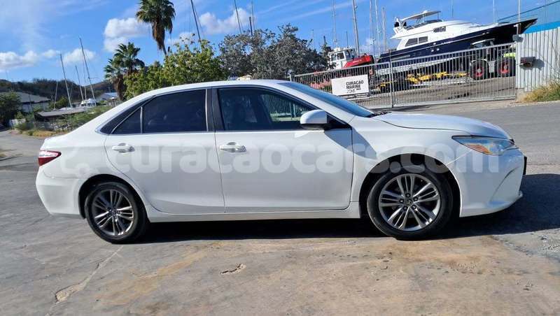 Big with watermark hyundai elantra curacao dorp soto 4706