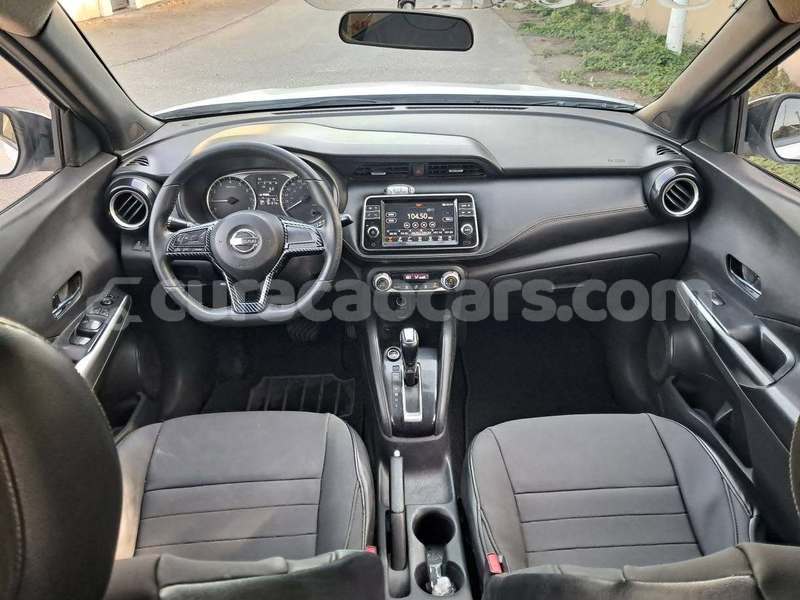 Big with watermark renault kadjar curacao dorp sint willebrordus 4707