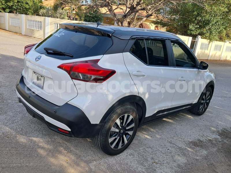 Big with watermark renault kadjar curacao dorp sint willebrordus 4707