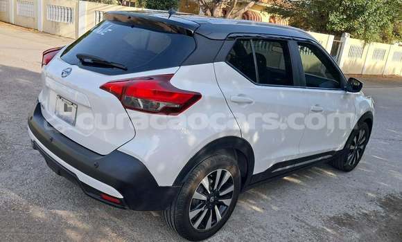 Buy Used Renault Kadjar White Car in Dorp Sint Willebrordus in Curacao Buy Used Renault Kadjar White Car in Dorp Sint Willebrordus in Curacao