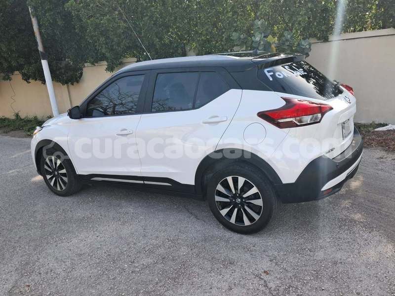 Big with watermark renault kadjar curacao dorp sint willebrordus 4707