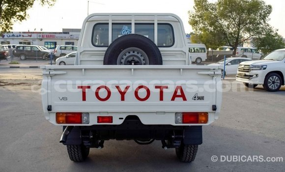 Buy Import Toyota Pickup White Car in Import - Dubai in Curacao Buy Import Toyota Pickup White Car in Import - Dubai in Curacao