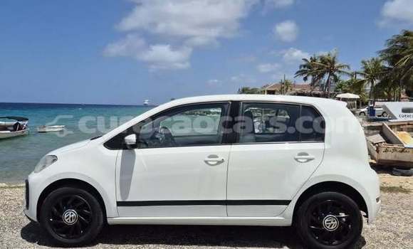 Buy Used Volkswagen up! White Car in Dorp Sint Willebrordus in Curacao Buy Used Volkswagen up! White Car in Dorp Sint Willebrordus in Curacao