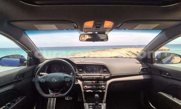 Buy Used Hyundai Elantra Blue Car in Willemstad in Curacao Buy Used Hyundai Elantra Blue Car in Willemstad in Curacao