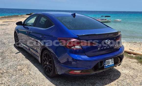 Buy Used Hyundai Elantra Blue Car in Willemstad in Curacao Buy Used Hyundai Elantra Blue Car in Willemstad in Curacao