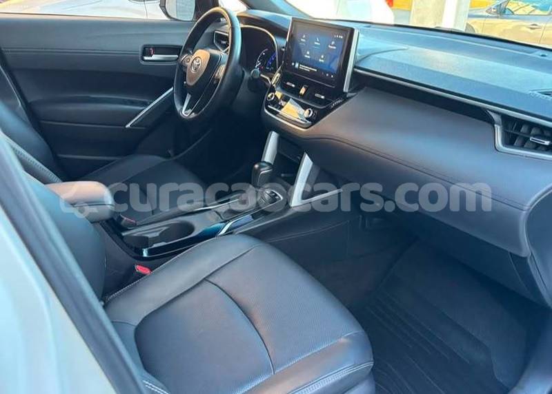 Big with watermark toyota corolla cross curacao willemstad 4728